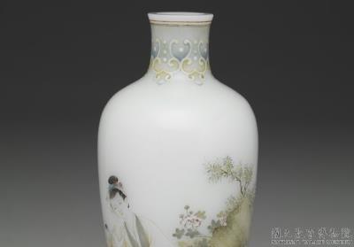 图片[2]-Glass vase with “Mother Tutoring Her Child in Autumn” motif in falangcai painted enamels, Qianlong reign (1736-1795), Qing dynasty-China Archive